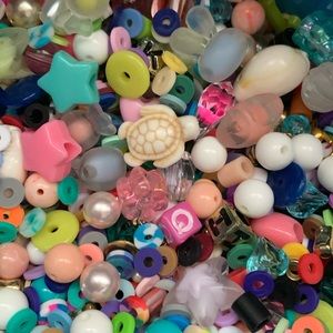 Bead confetti